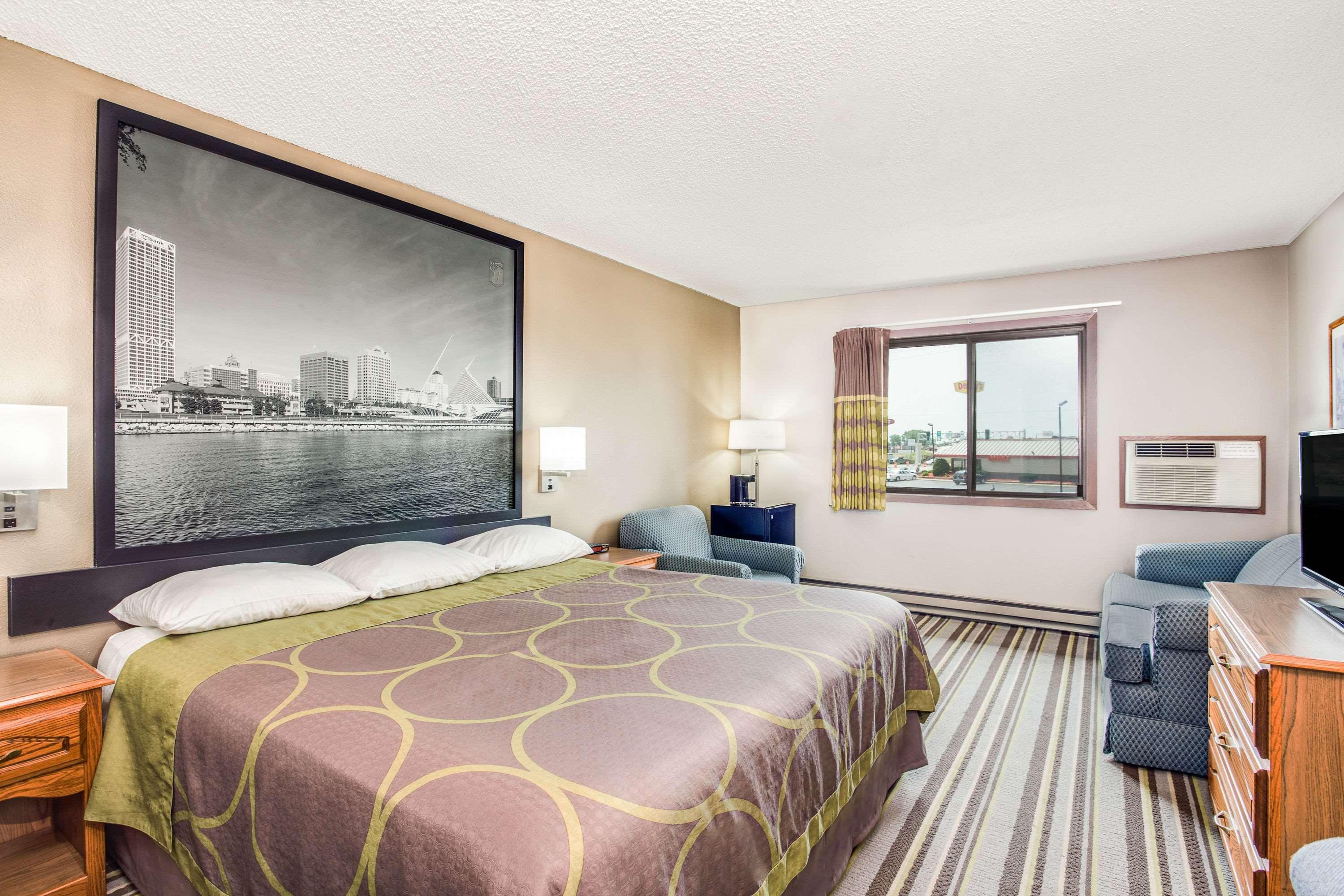 Super 8 By Wyndham Green Bay Near Stadium Bagian luar foto